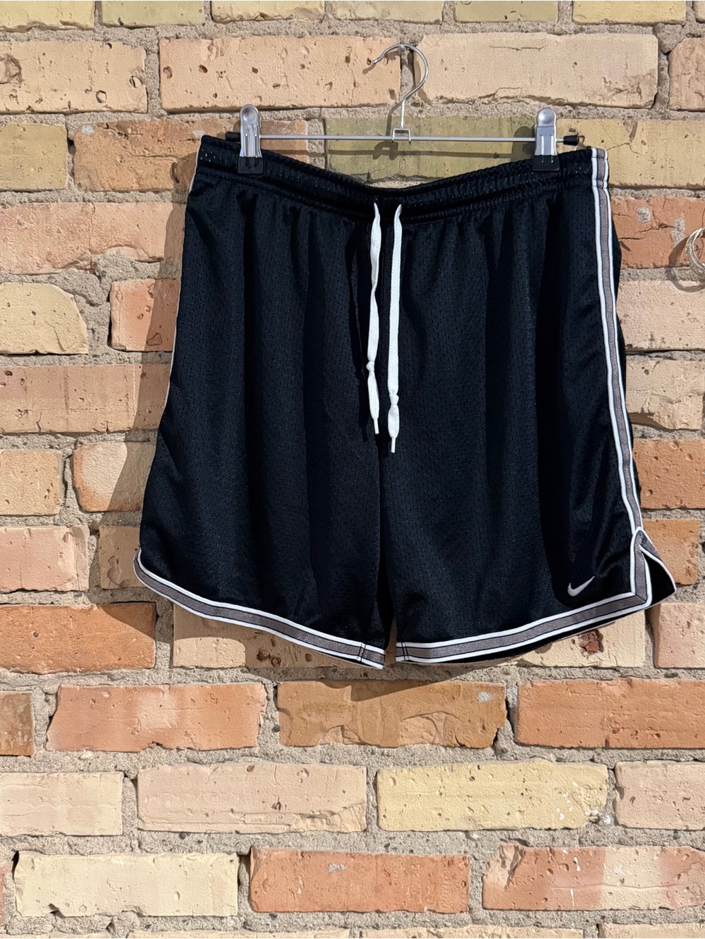 Unisex Y2K Nike basketball shorts